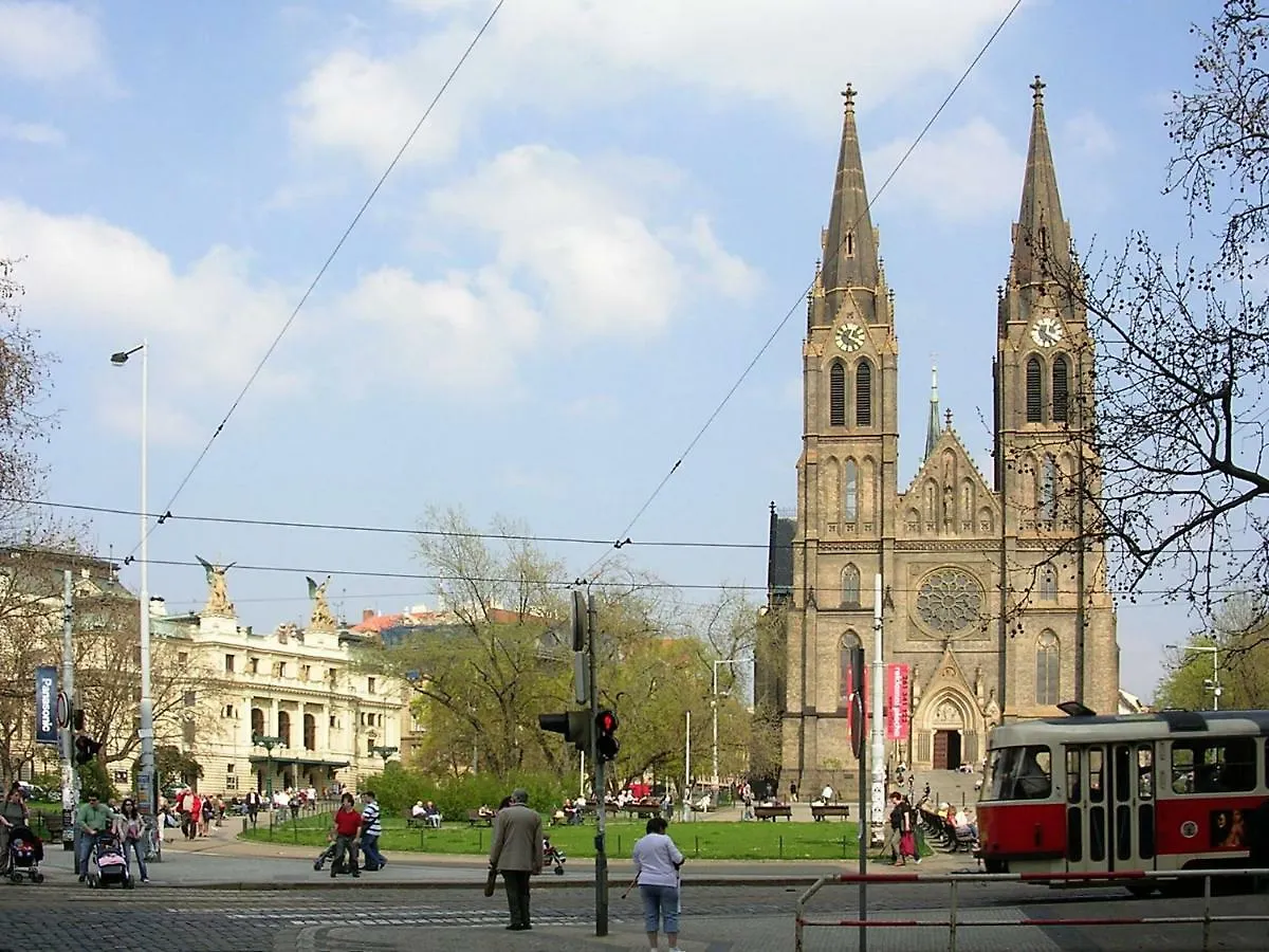 Spacious Apartment Near Wenceslas Square Prague